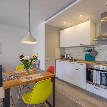Quiet & Airy Modern Apt. Top Centre Free Parking 소피아 외부 사진