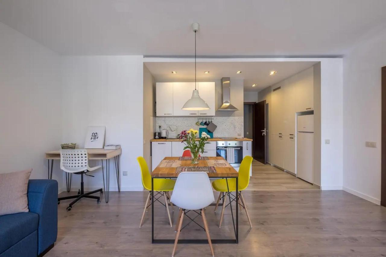 Quiet & Airy Modern Apt. Top Centre Free Parking 소피아 외부 사진