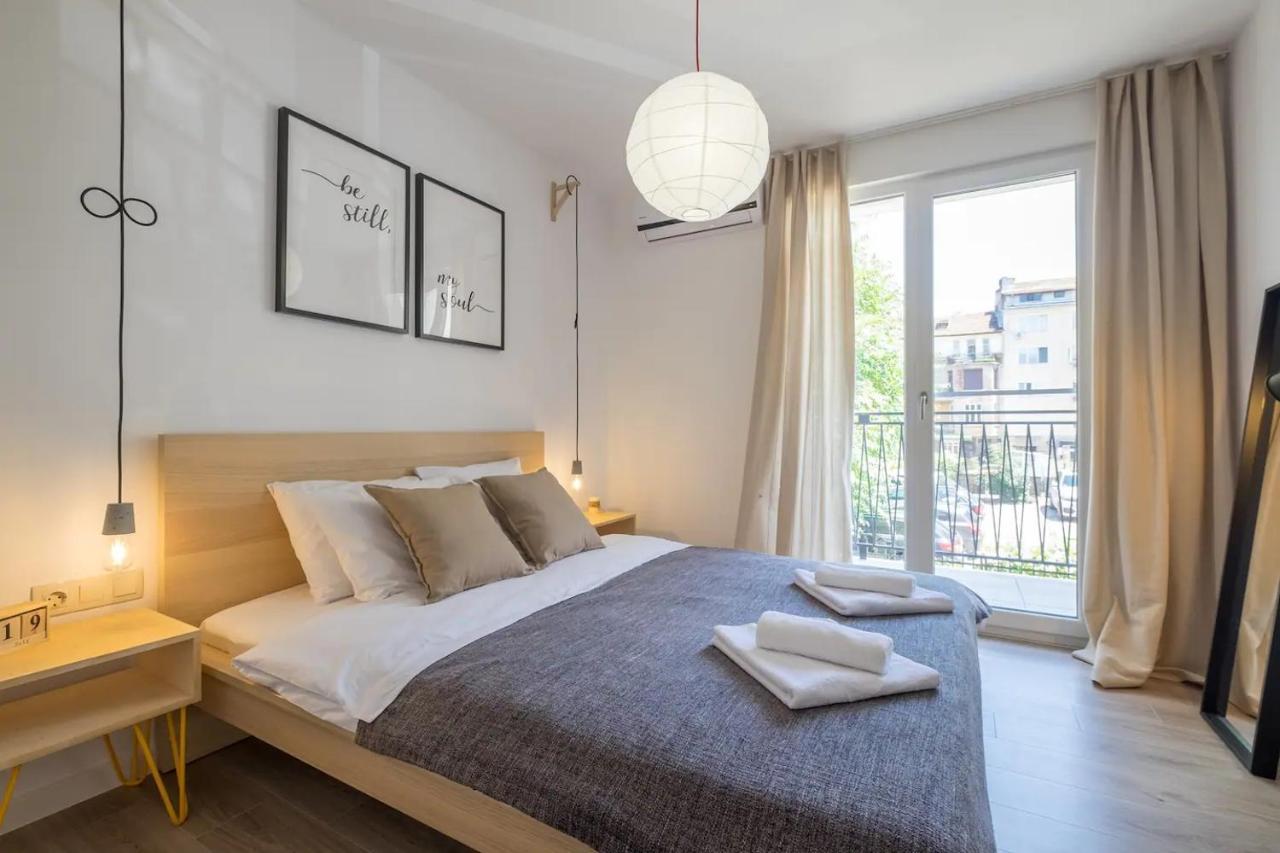 Quiet & Airy Modern Apt. Top Centre Free Parking 소피아 외부 사진