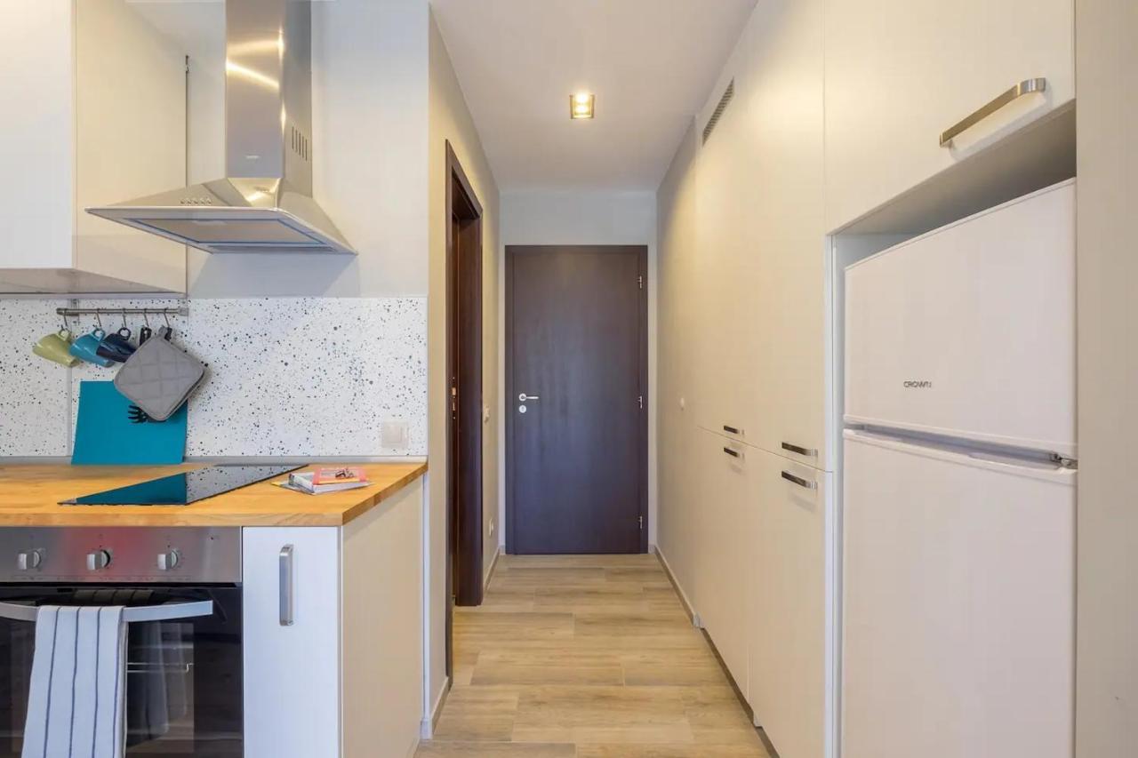Quiet & Airy Modern Apt. Top Centre Free Parking 소피아 외부 사진